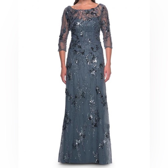 Formal Long Gown - Picture 1 of 6